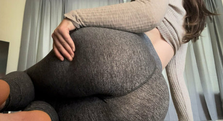 kitsy vixen adult model images