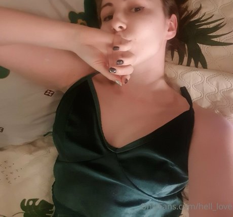 hell love adult actress galleries