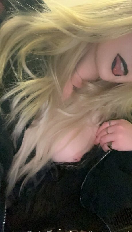 horrorcxnt pornstar erotic pic