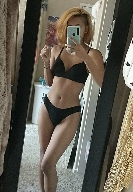 eeebydeeeby sexy model pictures