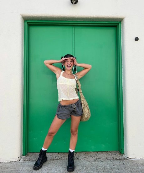 milf wife onlyfans hd gallery