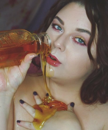 honeybuntv star top photo