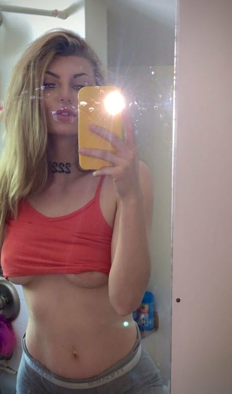 Honeyybabyydk star nude gallery