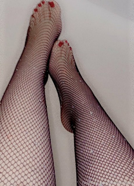 unexpected onlyfans nude photo