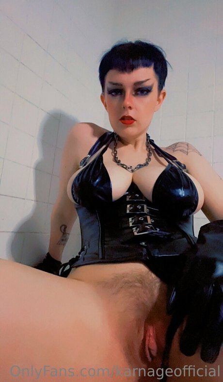 karnagequeen star art pic