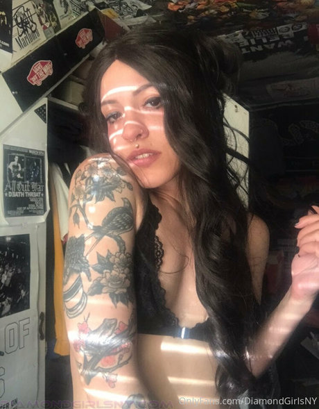 diamondgirlsny exclusive model img