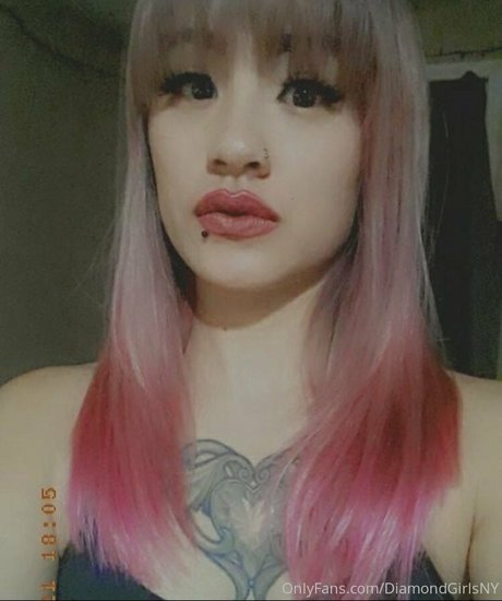 shemale fucks girl onlyfans xxx photos