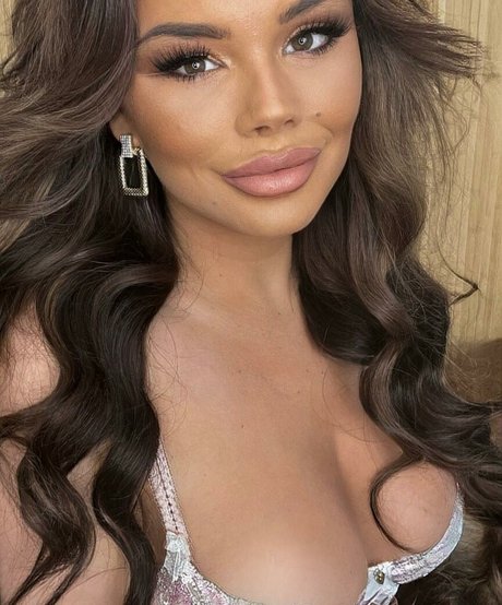 Stacey Marie Clarke exclusive model pic