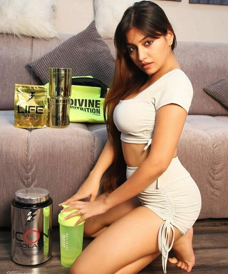 shemale cumshot onlyfans erotic picture