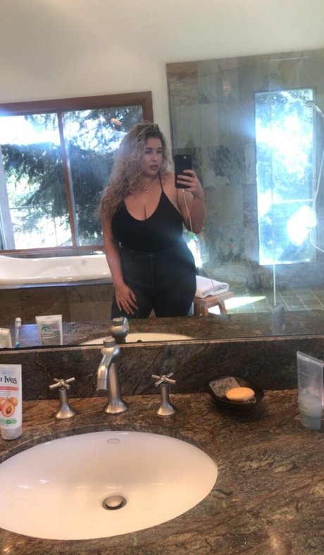 Lo Sangstaaa best model pictures