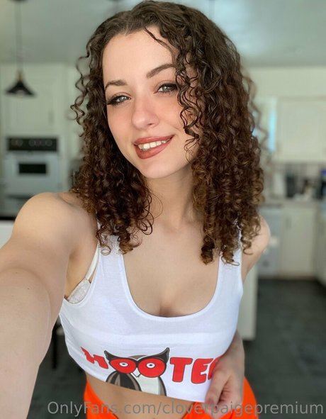 cloverpaigepremium sex star image