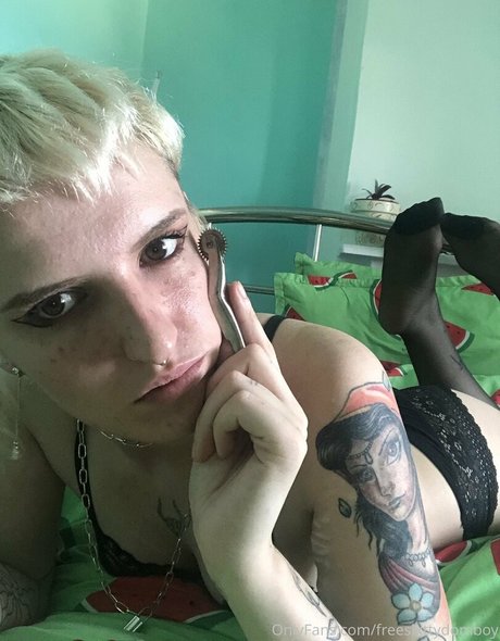 freeslxttydomboy xxx star image