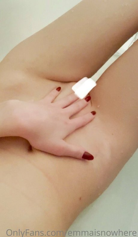 emmaisnowhere model adult photos