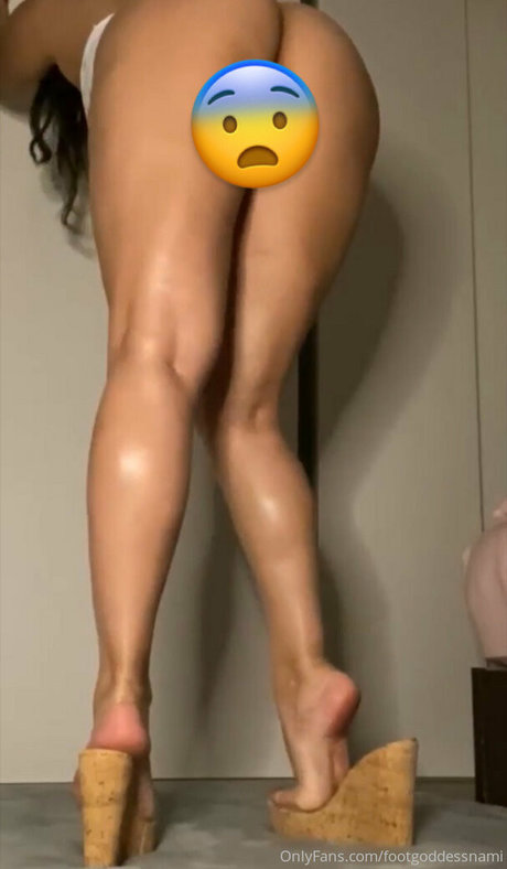 footgoddessnami model beautiful photos