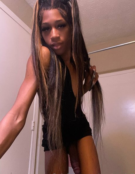 blonde deepthroat onlyfans top picture