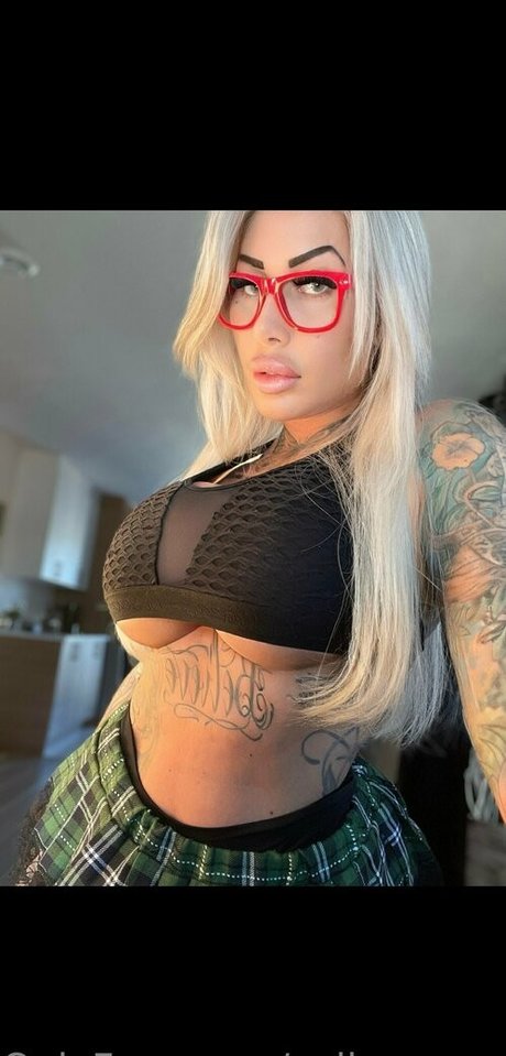 callmeroxyfree star art gallery