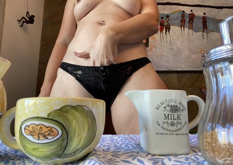 blonde secretary onlyfans sexy xxx photos