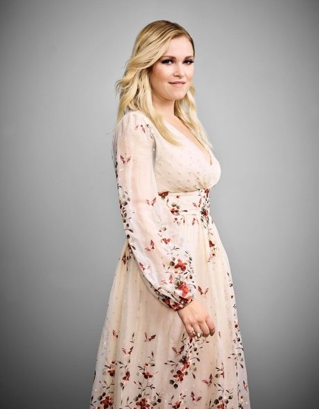 Eliza Taylor star porn image