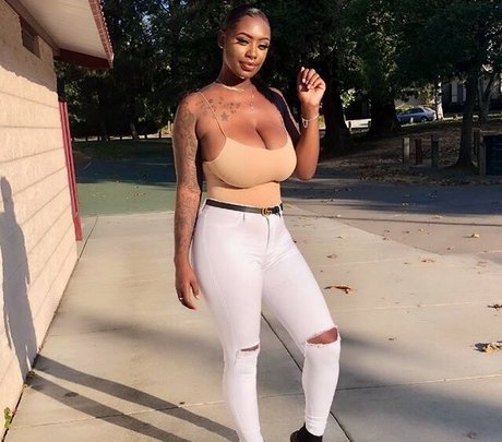 celebrity nude onlyfans nudes picture