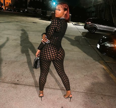 NonnieBaby beautiful actress img