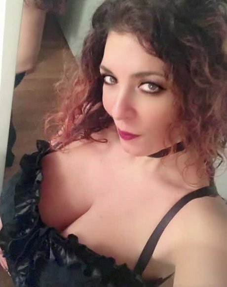 Betty LaRouge top star pic