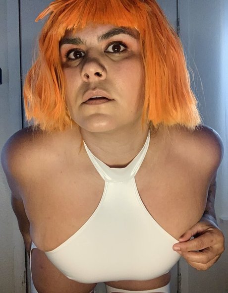 queenofcali model naked pics