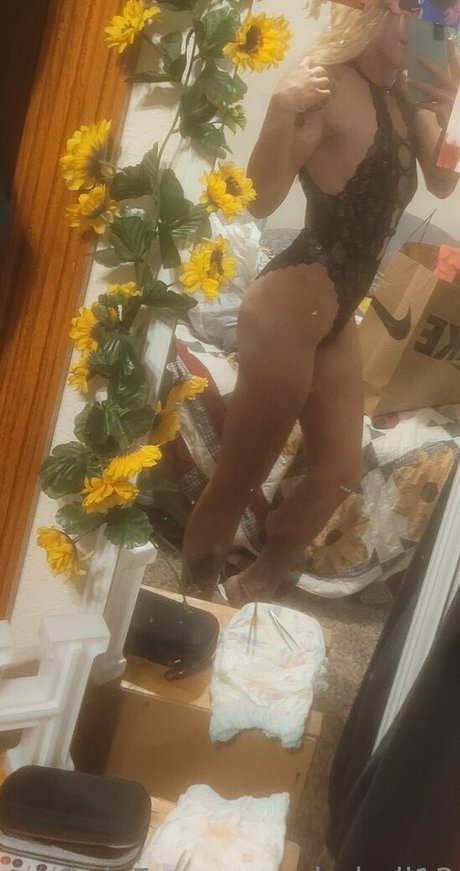 milf wife onlyfans art nude gallery