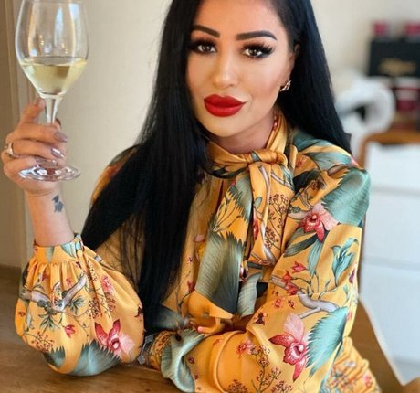 monicasuarez perfect model pics