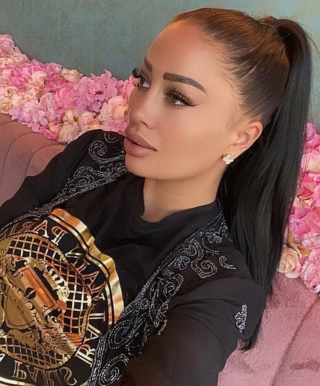 monicasuarez perfect actress image