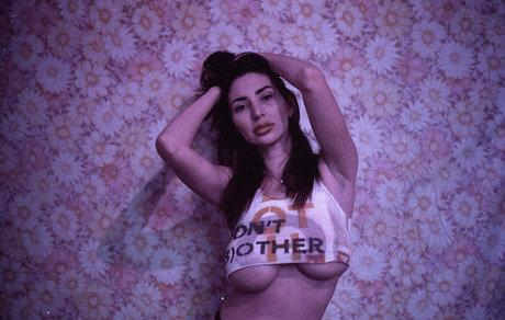 Shay Laren naked model picture