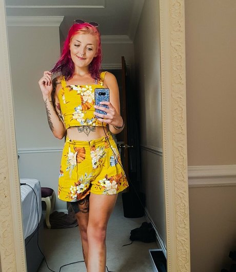 ivy rayefree pretty pornstar photo