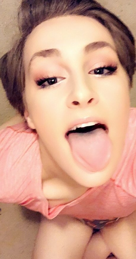 busty onlyfans best pictures