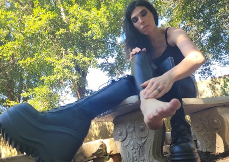 milf glasses onlyfans art nude image