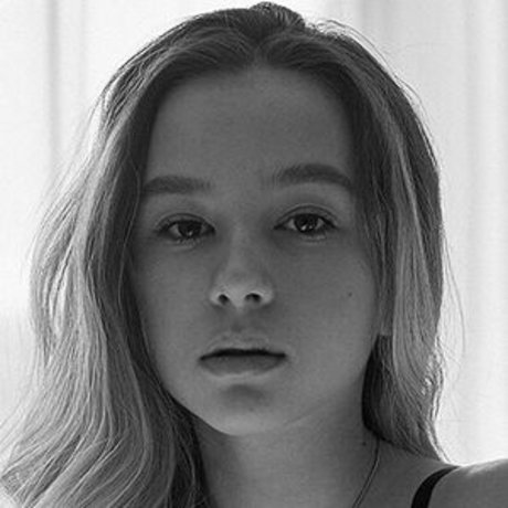 your lulu beautiful actress pic