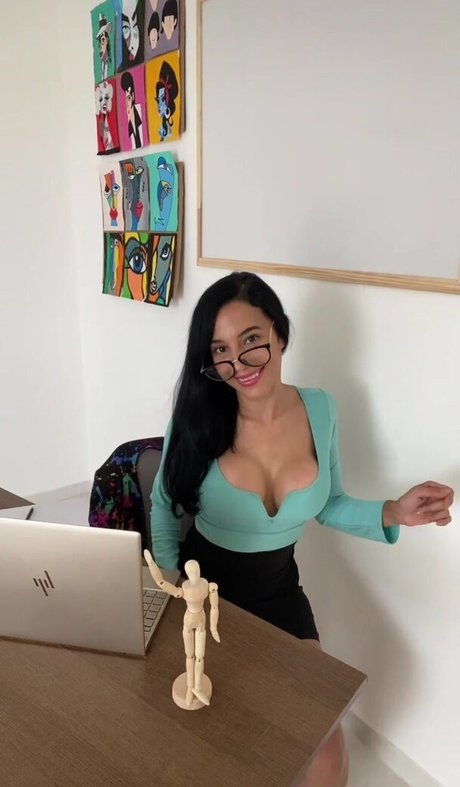 Maddy Foxx pornstar naked photos