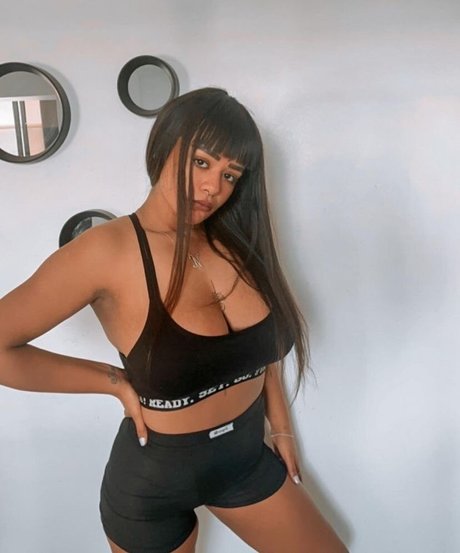 JustNati naked model photo