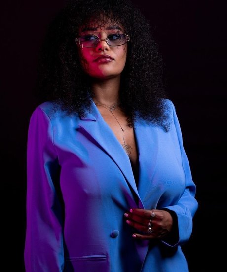 hairy armpits onlyfans sexy gallery