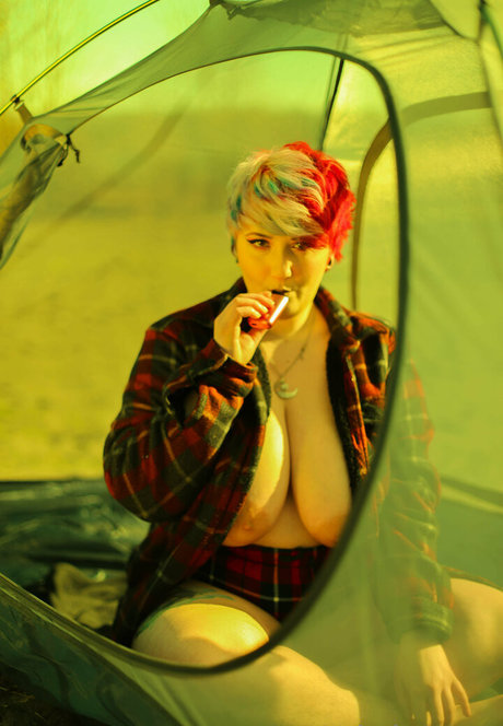 Valerie wagg nude pornstar img