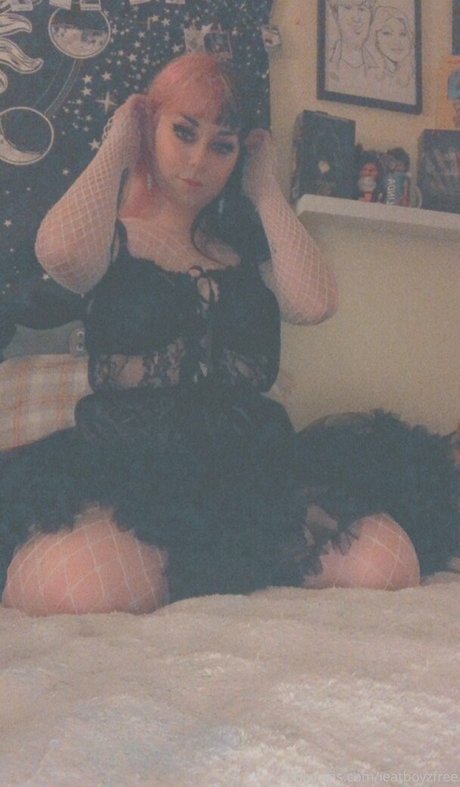 young onlyfans adult gallery