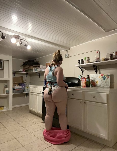 LulaRanae model beautiful pictures