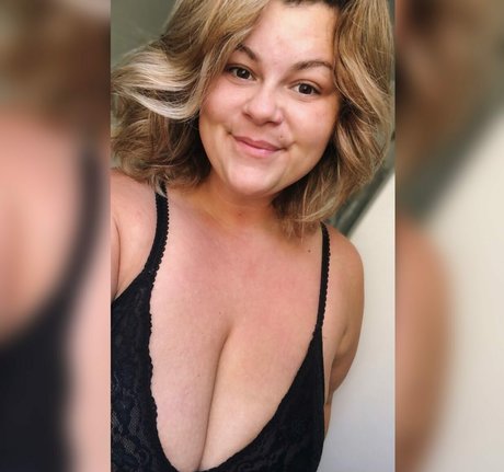 plussize andfine pornstar pretty photos