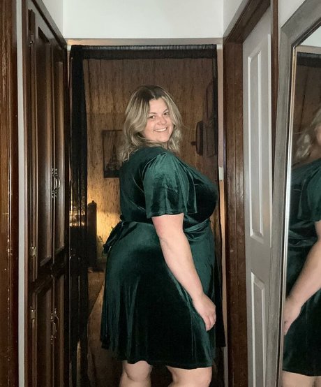 plussize andfine model high quality images