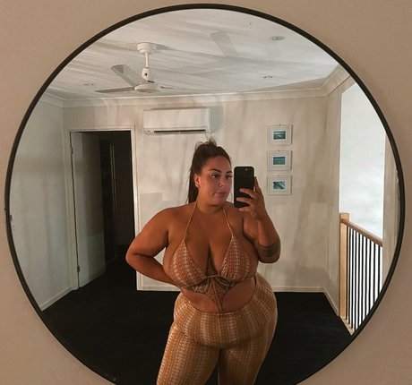 Antonia Waerea Adams star naked image