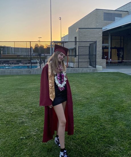 Emiliee Russo Images