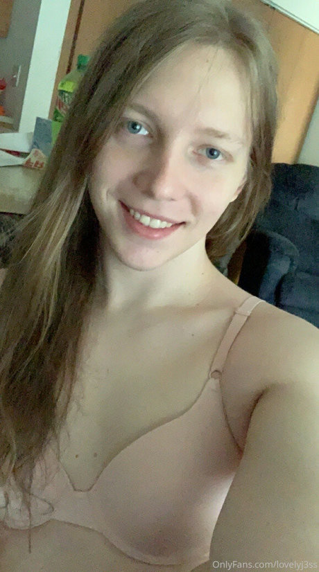 lov3ly j3ss naked actress archive