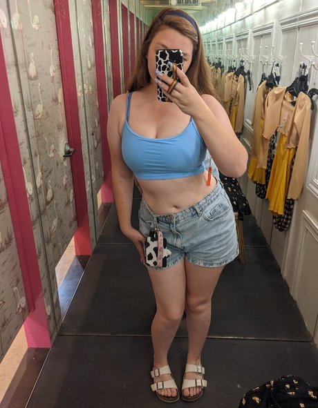 Eightbitbailey hot pornstar pic