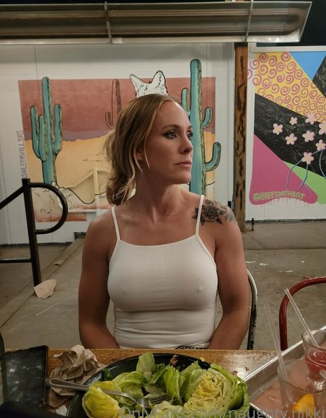 LovelyNikki08 hd star pictures