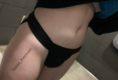 tobias theclown xxx actress pics