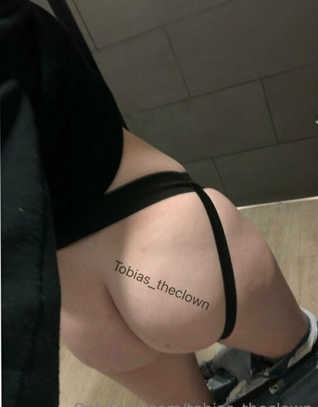 tobias theclown beautiful model img