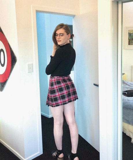 Alice In Wonder1and xxx star archive